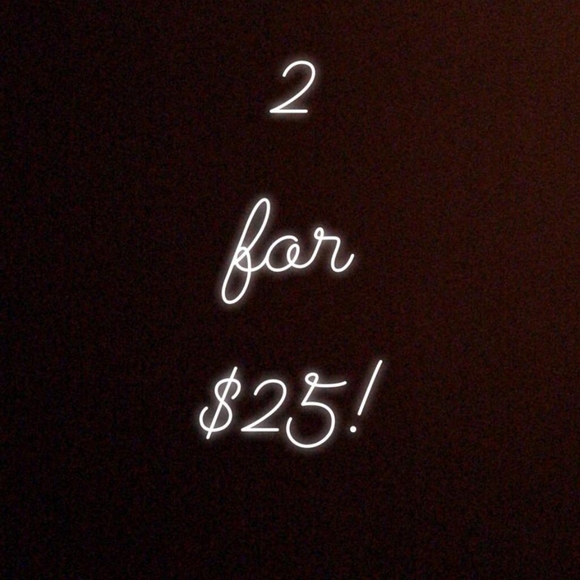 2 for $25! Huda Beauty Power Matte Lipstick - Picture 4 of 4